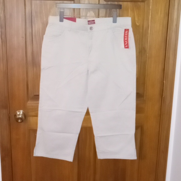 Merona women's cropped pants size 14 Mid Rise - Picture 1 of 6